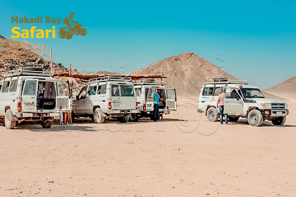 Makadi Bay Jeep Safari to Sahara Park