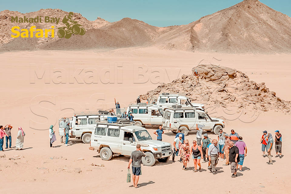 Makadi Bay Jeep Safari to Sahara Park