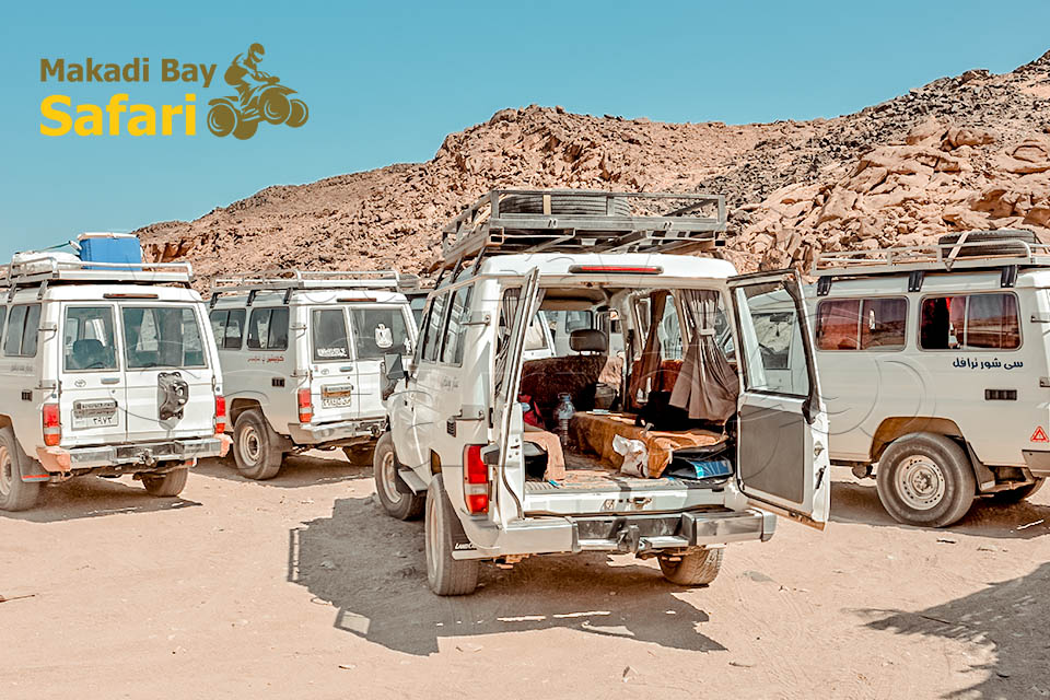 Makadi Bay Jeep Safari to Sahara Park